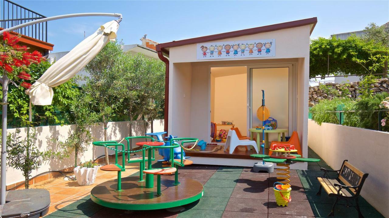 Kalina Deluxe Apartments Jelsa  Ngoại thất bức ảnh